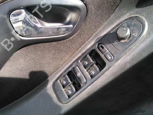 Højre baglygte bagklap SEAT LEON (1M1) 1.6 16 V | BP5222304C80 
