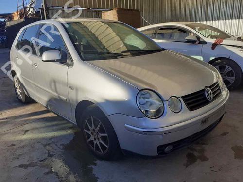 Right headlight VW POLO IV (9N_, 9A_) 1.9 SDI | BP31313165C29 