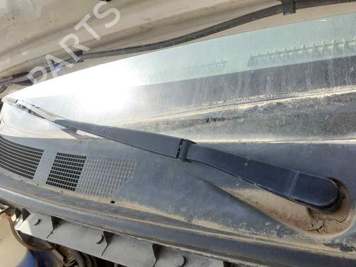 Used Front windshield wiper arm NISSAN NV200 / EVALIA Bus 1.5 dCi 85 (M20, M20M, M20K, M20KK) (86 hp) 25835799