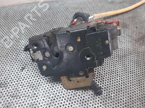 front-right-lock-audi-a2-8z0-14-tdi-2000-2001-2002-2003-2004-2005-4427179 main image
