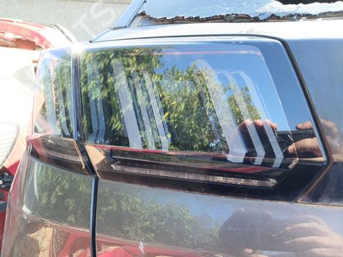Used Left tailgate light Left tailgate light PEUGEOT 3008 II SUV (MC_, MR_, MJ_, M4_) 1.5 BlueHDi 130 (131 hp) 40097565 40097565