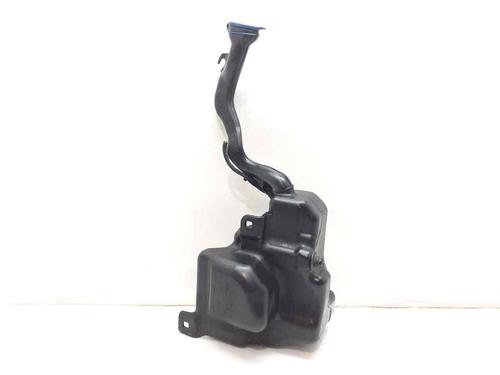 windscreen-washer-tank-mercedes-benz-cla-coupe-c117-2013-2014-2015-2016-2017-2018-2019-23550286 main image