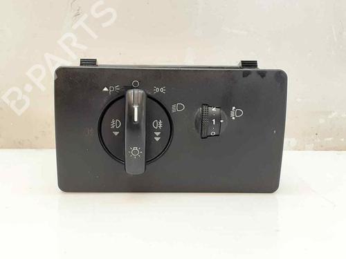 Used Headlight switch FORD MONDEO III Saloon (B4Y) 2.0 16V TDDi / TDCi (115 hp) 1355474