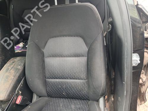 Sedile anteriore sinistro INFINITI QX30 [2016-2026]  32666613