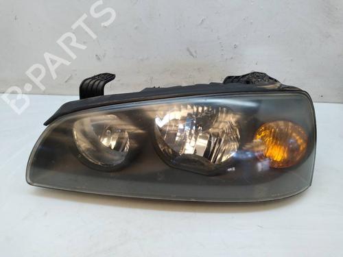 Used Left headlight HYUNDAI ELANTRA III (XD) 1.6 (107 hp) 11731212