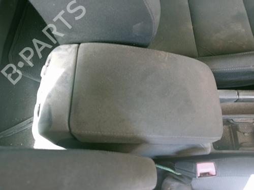 Used Armrest / Center console VW GOLF VI (5K1) [2008-2014]  28534896