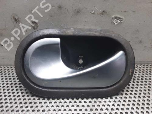 Used Front right interior door handle RENAULT CLIO III (BR0/1, CR0/1) [2005-2014]  3649348