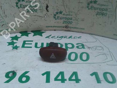 Used Warning switch Warning switch PEUGEOT 206 Hatchback (2A/C) 1.4 i (75 hp) 6615917 6615917