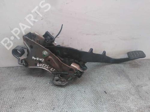 Clutch pedal TOYOTA COROLLA Verso (ZER_, ZZE12_, R1_) 2.2 D-4D (AUR10_, AUR10R) | BP8767948I13 