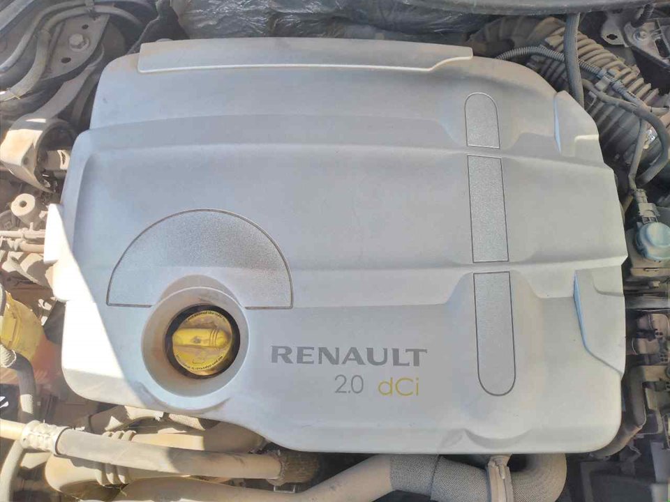 Moteur D'occasion RENAULT LAGUNA - Référence 7701471272 - Fonctionnel, Avec Marques D'usure
