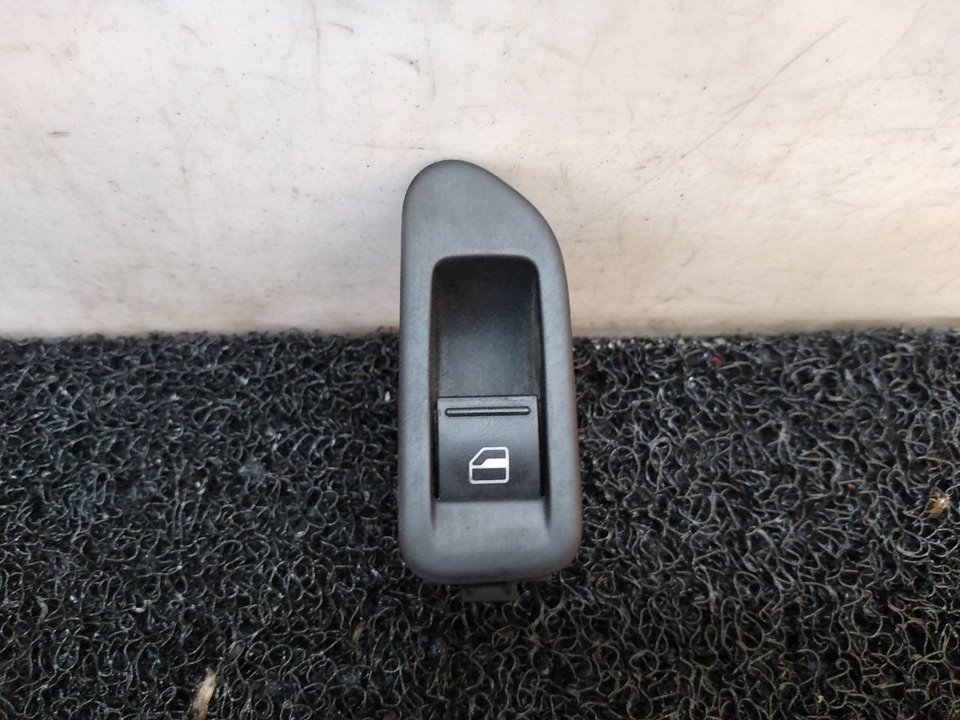Right rear window switch VW GOLF VI (5K1) 1.6 TDI 4441148 | B-Parts
