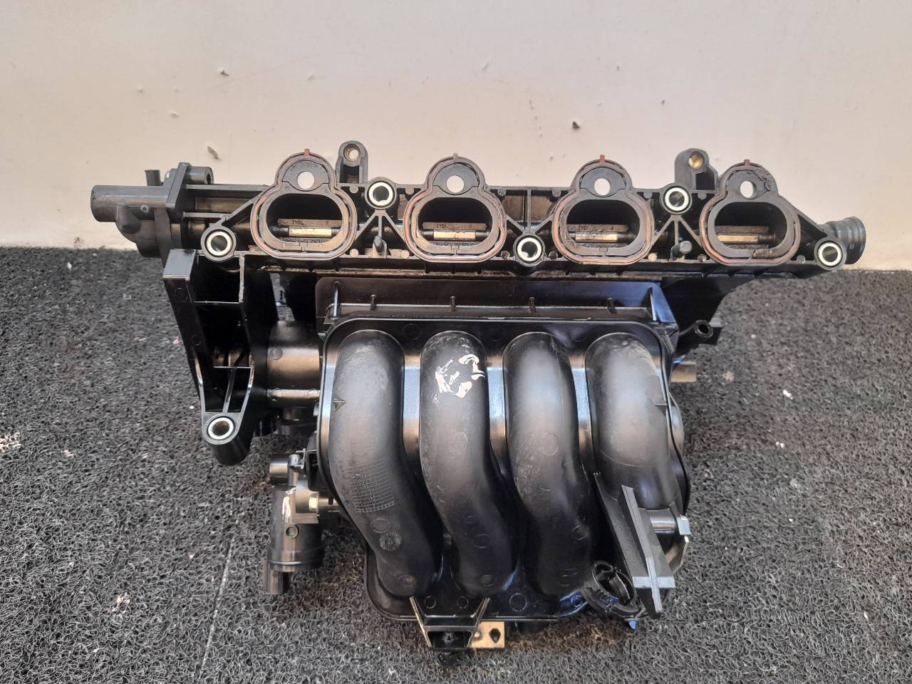Intake manifold MAZDA 3 (BK) 1.6 (BK14) 9811335 BParts