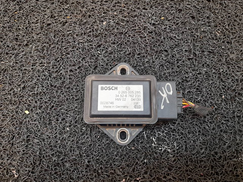 Control unit BMW X3 (E83) 3.0 d 8395081 | B-Parts