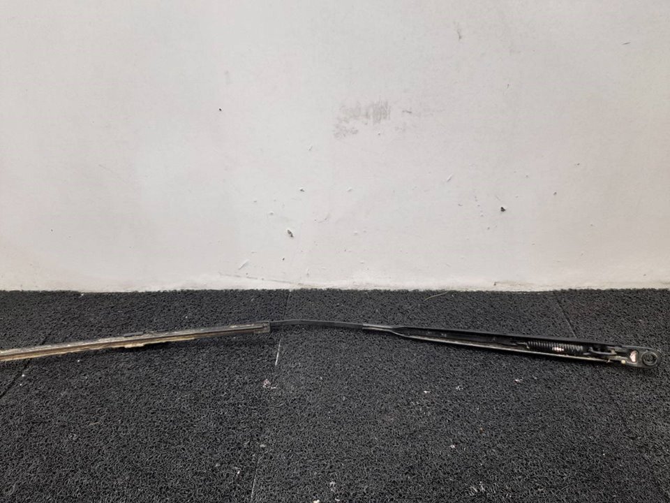 Front wipers mechanism RENAULT CLIO III (BR0/1, CR0/1) 1.5 dCi (BR17, CR17) 9656140 BParts