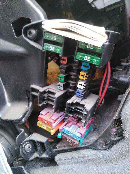 Fuse Box Mercedes Benz Clk C209 200 Cgi 209 343 B Parts