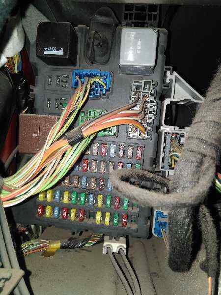 Fuse Box Jaguar X Type X400 2 2 D B Parts