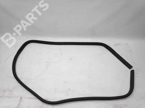 Guarnecido puerta delantera derecha FORD FOCUS II (DA_, HCP, DP) [2004-2013]nullnull