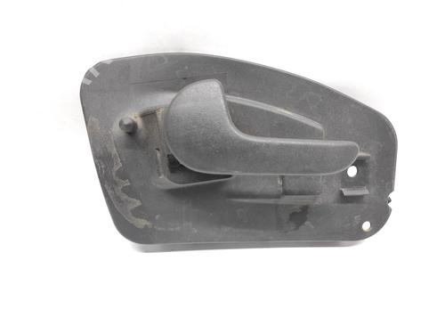 Puxador interior trás esquerdo OPEL CORSA C (X01) 1.0 (F08, F68) (58 hp) 13104269