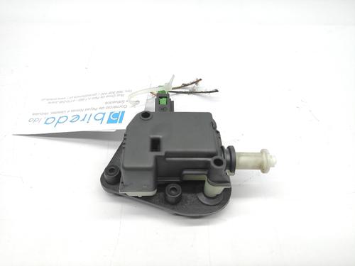 Cerradura de porton trasero AUDI A4 B6 Avant (8E5) 2.4 (170 hp) 8e9827833