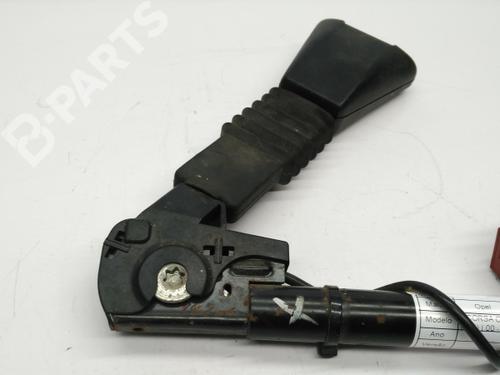 Pretensor delantero izquierdo OPEL CORSA C (X01)  | BP4793756C87 