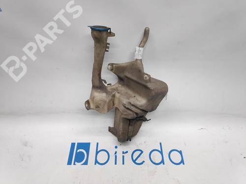 windscreen-washer-tank-volvo-v40-estate-645-1995-1996-1997-1998-1999-2000-2001-2002-2003-2004-4801655 main image