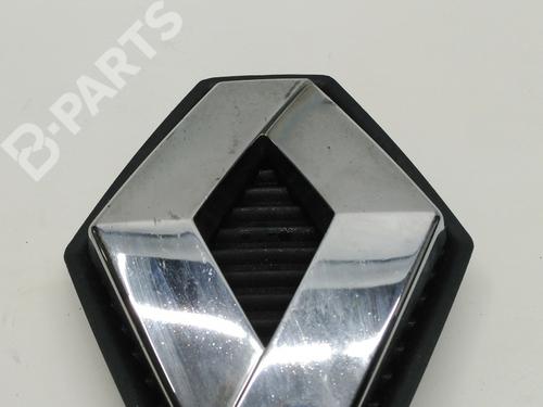 Grille RENAULT MEGANE II Coupé-Cabriolet (EM0/1_) 1.5 dCi (EM1E) 8200115115