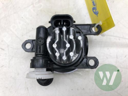 Right front fog light FORD KUGA III (DFK) 2.5 FHEV | BP39915453C31 - Image 2