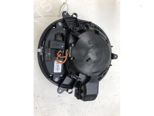 Heater blower motor BMW 3 Touring (F31) 318 d | BP20858945M62