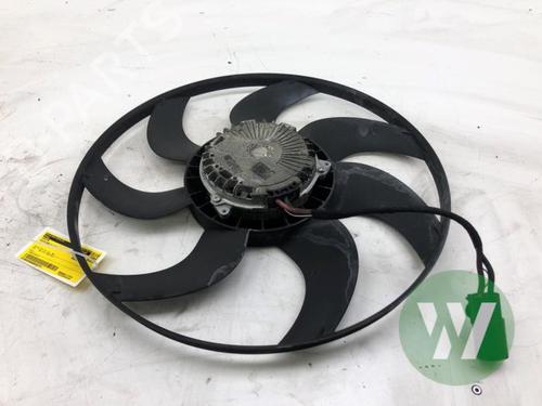 Used Radiator fan Radiator fan VOLVO XC60 II (246) T8 Hybrid AWD (456 hp) 39914388 39914388