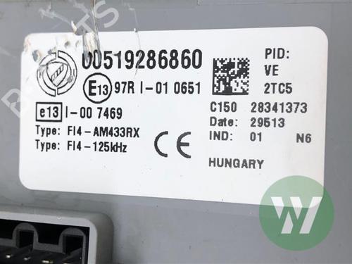 Fuse box FIAT 500 C (312_) 0.9 (312AXN1A, 312AXN11) | BP36379677E1 - Image 3