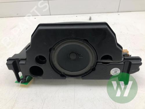 electronic-module-audi-a4-b9-8w2-8wc-2015-33918748 main image