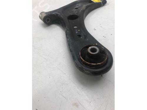 Used Right front suspension arm KIA STONIC (YB) 1.0 T-GDi (101 hp) 14579737