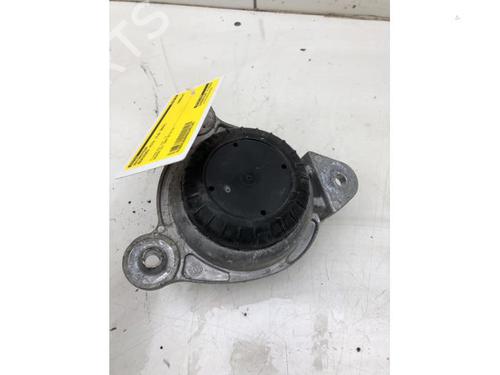 Support MERCEDES-BENZ VITO Van (W447) 116 CDI 4x4 (447.601, 447.603, 447.605) | BP23884122C155 
