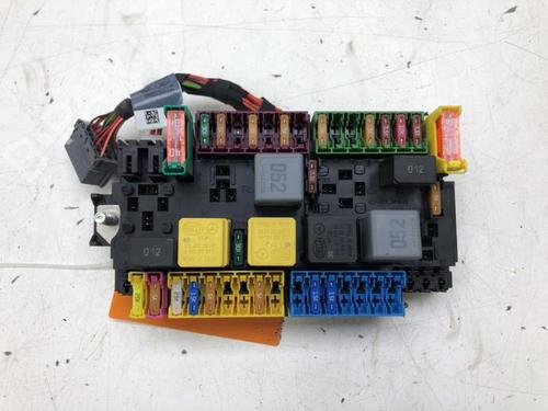Used Fuse box MERCEDES-BENZ EQV (W447) EQV 300 (447.813, 447.815) (204 hp) 24481021