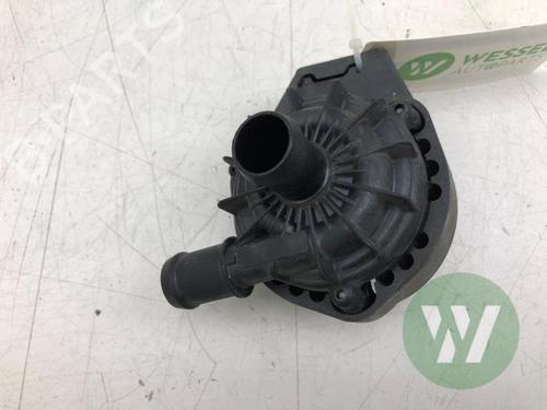 Used Steering pump Steering pump VW ID. Buzz Bus (EBB, EBJ) Electric (EBB, EBJ) (286 hp) 39916109 39916109