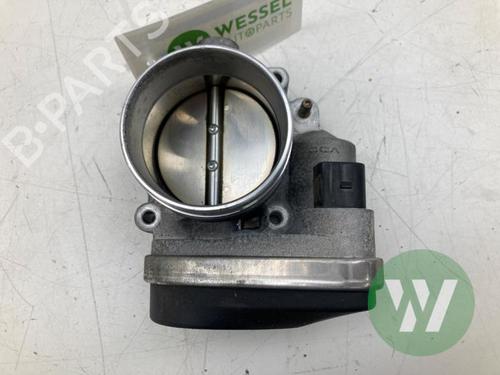 Used Throttle body Throttle body 39573820 39573820
