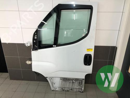Used Left front door Left front door 36880678 36880678
