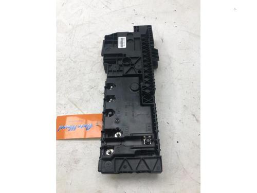 Used Fuse box MERCEDES-BENZ EQV (W447) EQV 300 (447.813, 447.815) (204 hp) 14906313