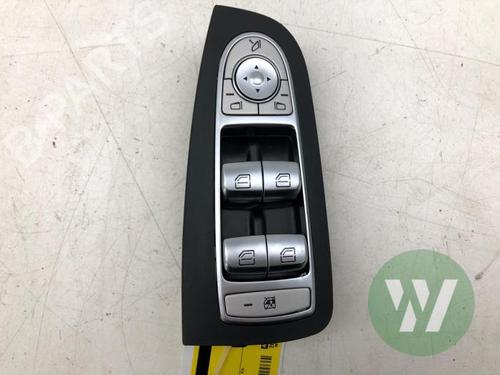 Used Switch Switch MERCEDES-BENZ C-CLASS (W205) C 180 (205.076) (156 hp) 40601251 40601251