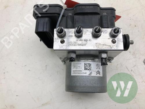 Used ABS pump ABS pump OPEL CROSSLAND X / CROSSLAND (P17, P2QO) 1.2 (75) (131 hp) 33718216 33718216