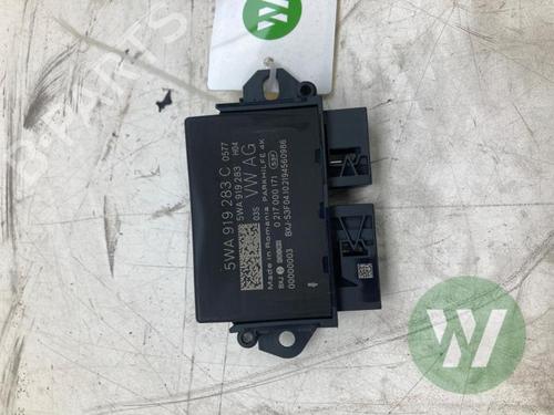 Used Electronic module Electronic module SKODA OCTAVIA IV Combi (NX5, PV5) 1.5 TSi (150 hp) 40197480 40197480