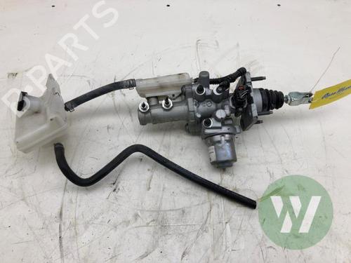 Brake master cylinder NISSAN NV200 Van e-NV (ME0N) | BP31748492M77