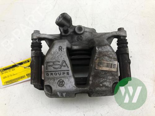 Used Right front brake caliper Right front brake caliper OPEL ASTRA L Sports Tourer (OV5) 1.2 (FRHNSL, FRHNSR) (131 hp) 39914730 39914730