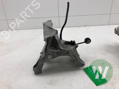 Used Gearbox mount Gearbox mount AUDI A4 B9 Avant (8W5, 8WD) 40 TFSI Mild Hybrid (204 hp) 36238338 36238338