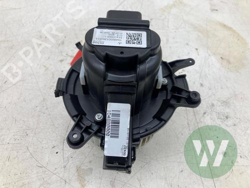 Heater blower motor OPEL VIVARO C Van (K0) 2.0 | BP32195535M62  - Image 6