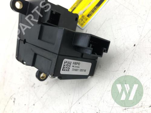 Gear lever PORSCHE TAYCAN (Y1A) 4S Performance Battery Plus (Y1ADB1) | BP39914822M90 - Image 2