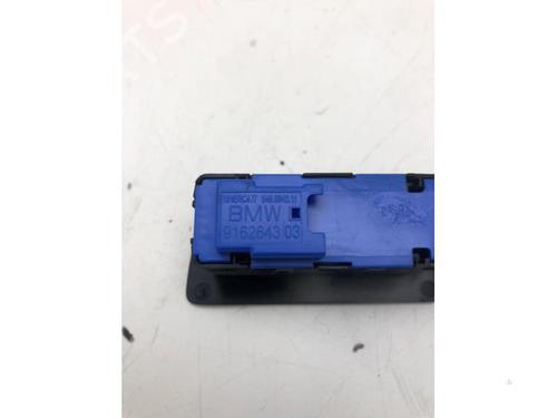 Switch BMW X3 (F25) xDrive 20 i | BP22628505I30