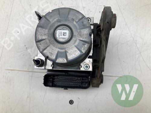 abs-pump-audi-q2-gab-gag-2016-39562033 main image