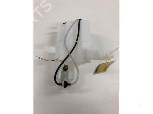 Used Windscreen washer tank NISSAN NV200 Van 1.5 dCi 90 (M20, M20N, M20M) (90 hp) 31319007