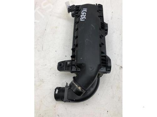 Used Air filter box PEUGEOT 2008 I (CU_) 1.2 THP 130 / PureTech 130 (130 hp) 17576015